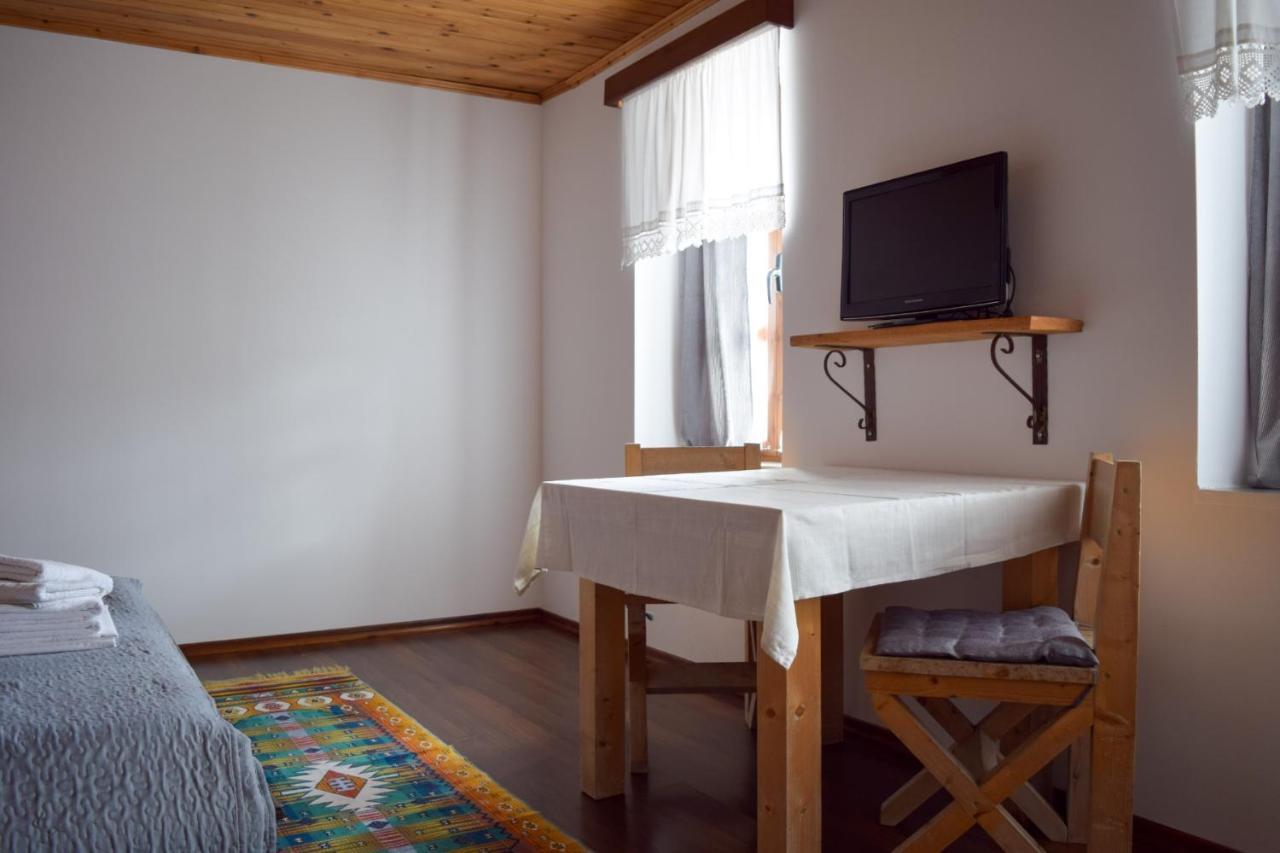 Gjirokastër Sokaku I Te Marreve Guesthouse מראה חיצוני תמונה