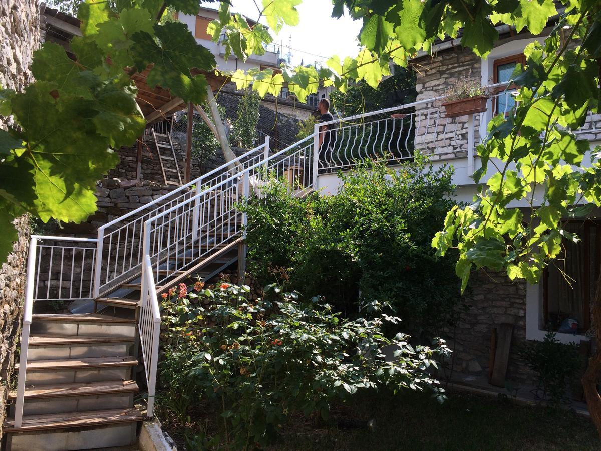Gjirokastër Sokaku I Te Marreve Guesthouse מראה חיצוני תמונה